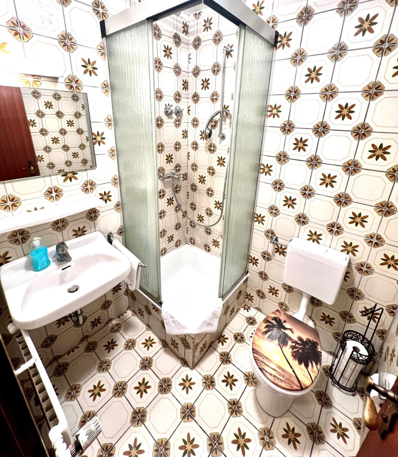 Budget City Appartement Kueche,Bad, Parken Im Zentrum Von Ράβενσμπουργκ Εξωτερικό φωτογραφία